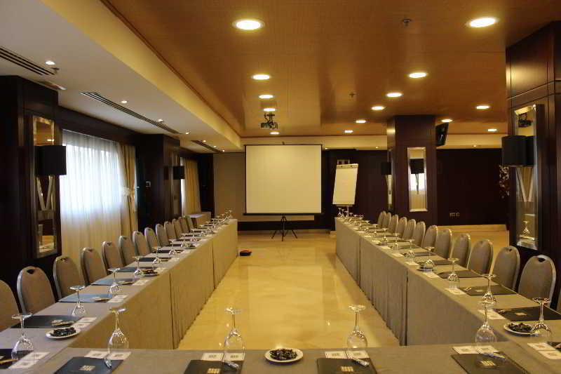 Center Valence