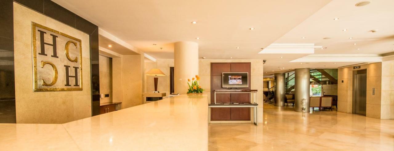 Center 4* Valence